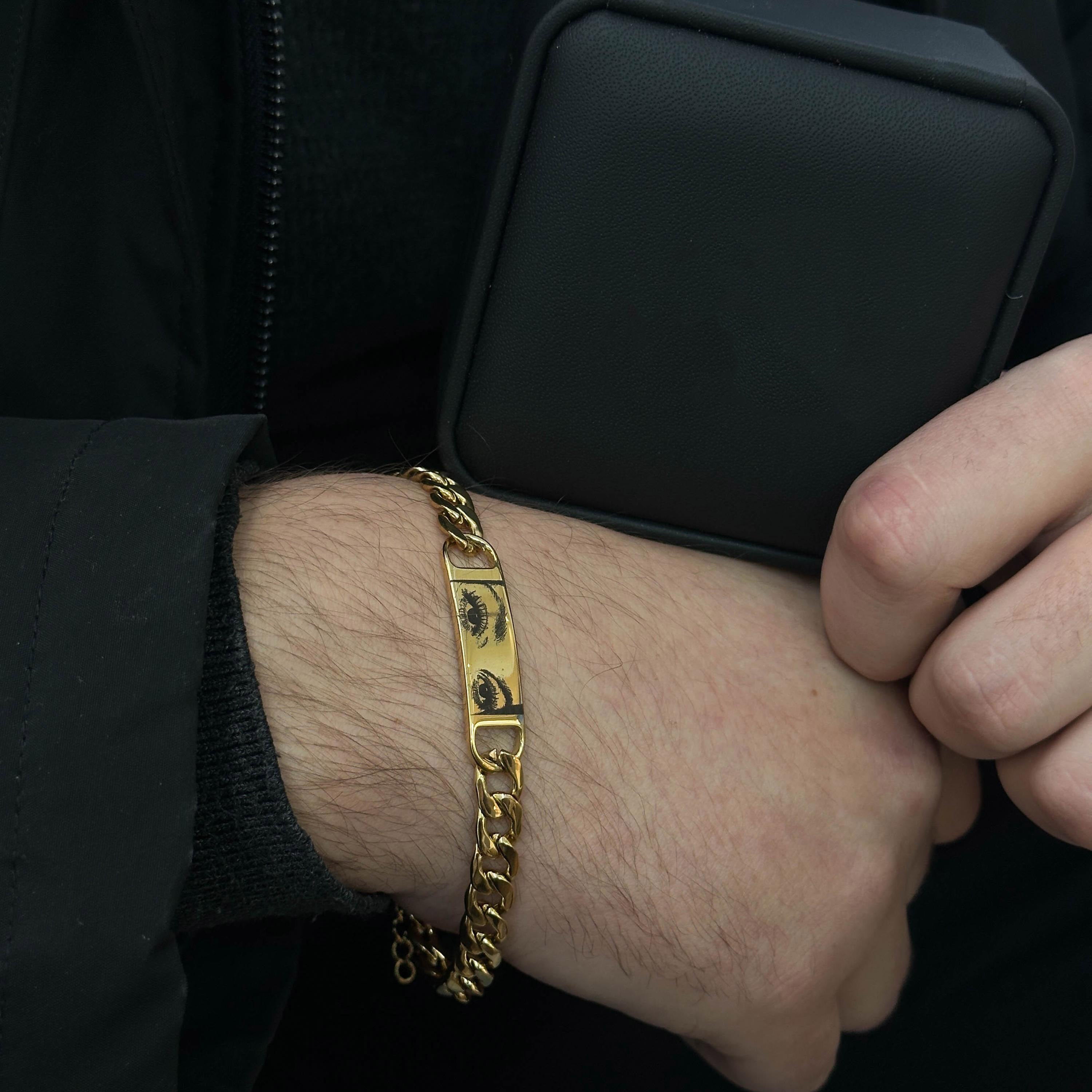 Foto Náramok s Gravírovanými Očami