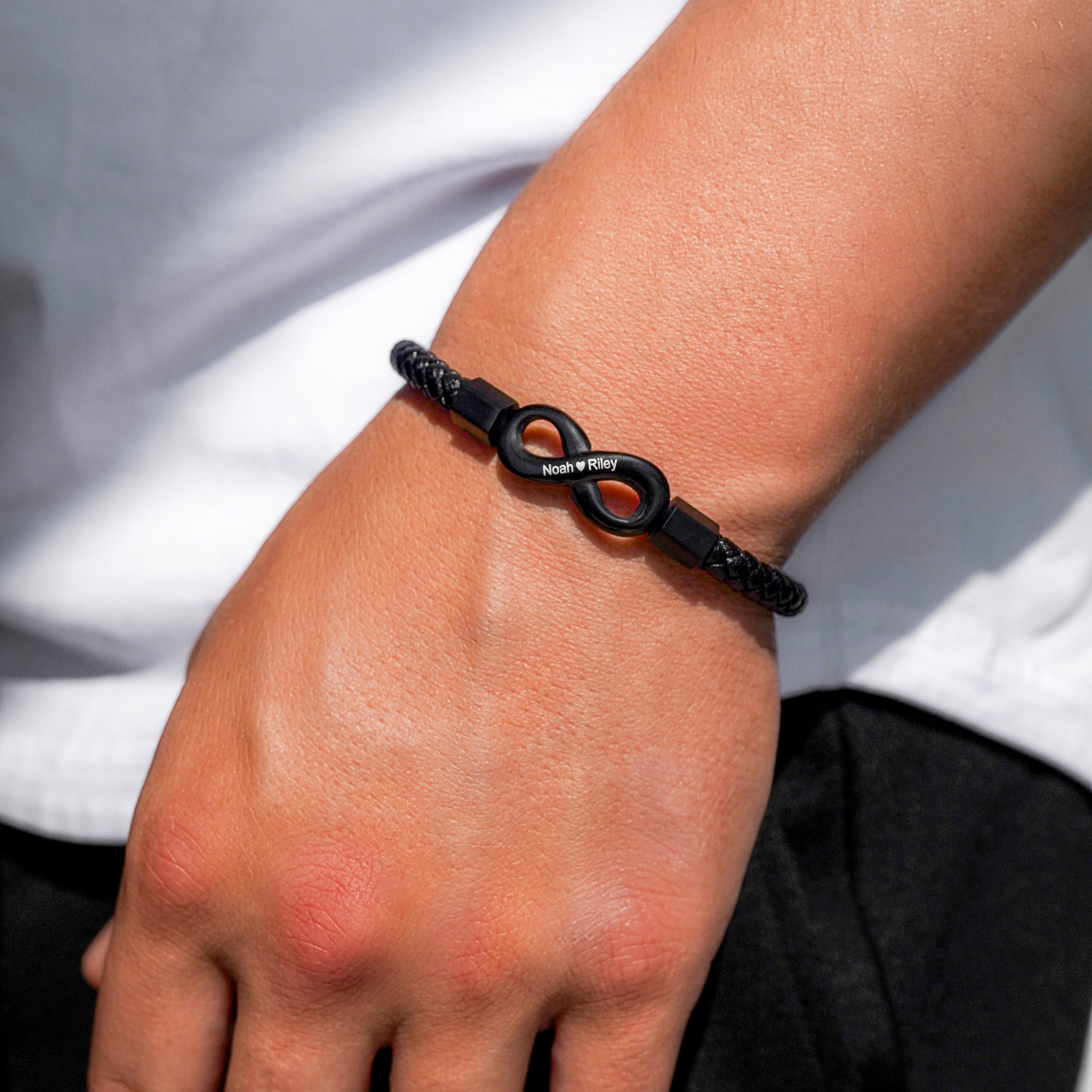 "Pre môjho muža“ – Personalizovaný náramok s nekonečnom