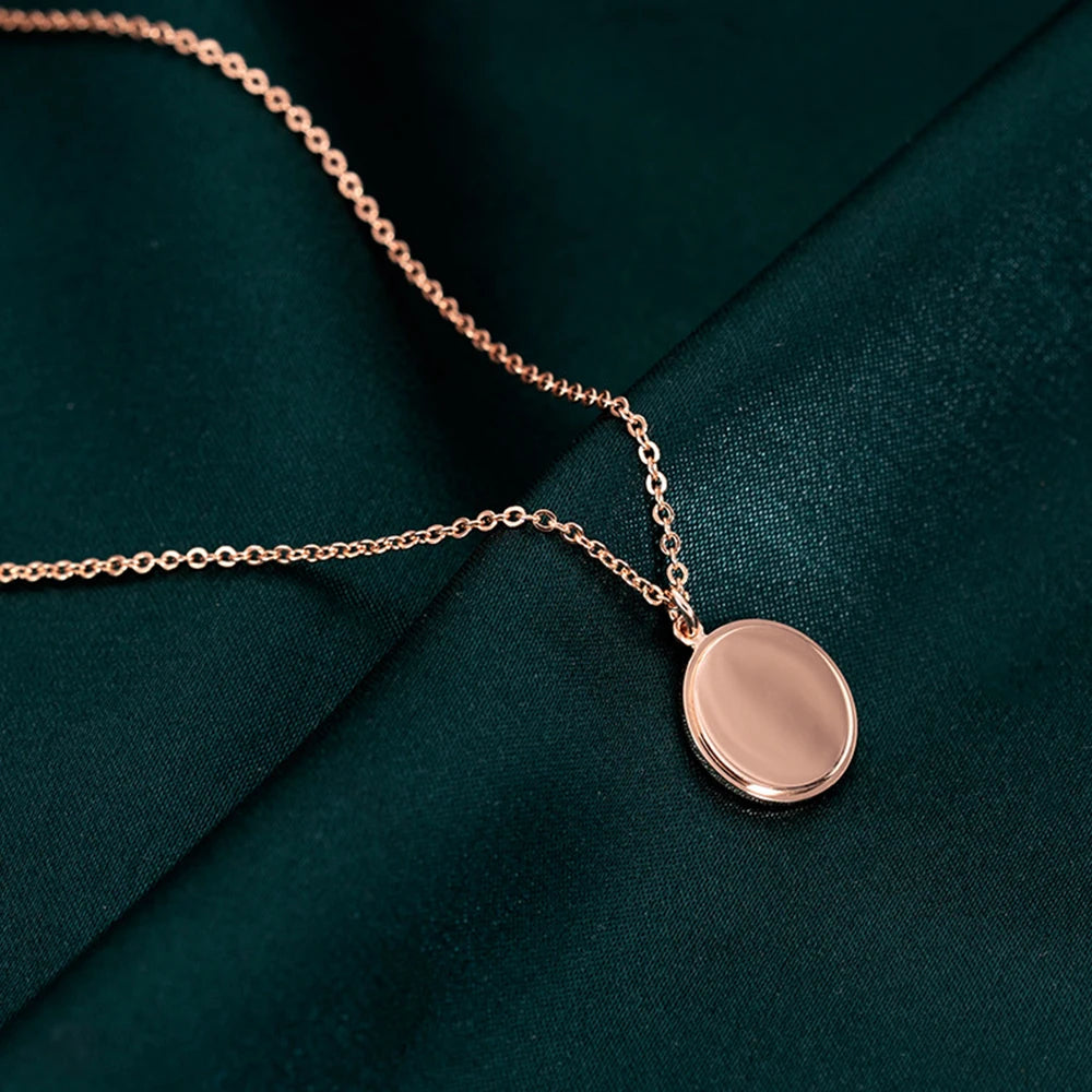 Náhrdelník s projekciou lásky